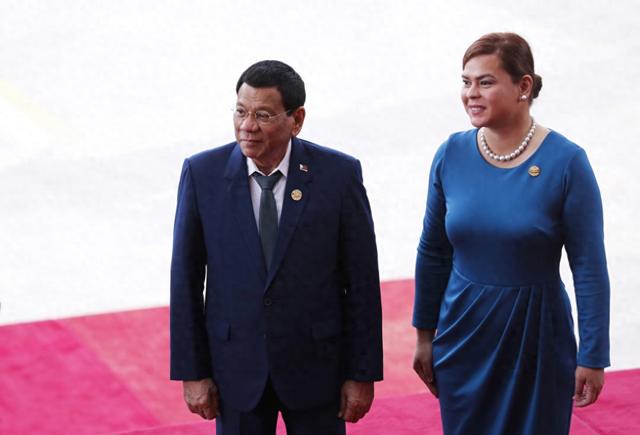 菲律宾军方得到美国指令，发动政变推翻马科斯，阻止亲华派上台？