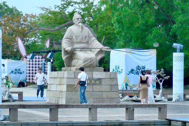 常熟尚湖风景区，曾是姜太公钓鱼的地方，现在是休闲观光的好去处