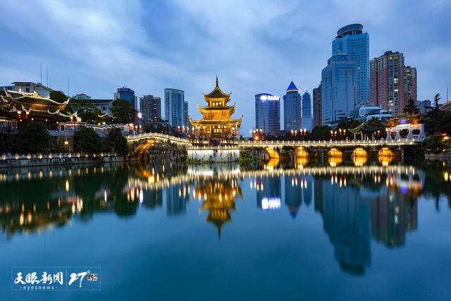 娄山关 | 甲秀楼的秀