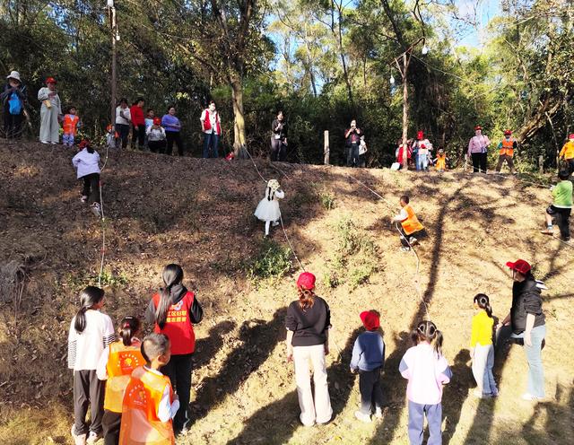 田间地头“小农夫” 大自然里“趣”探险