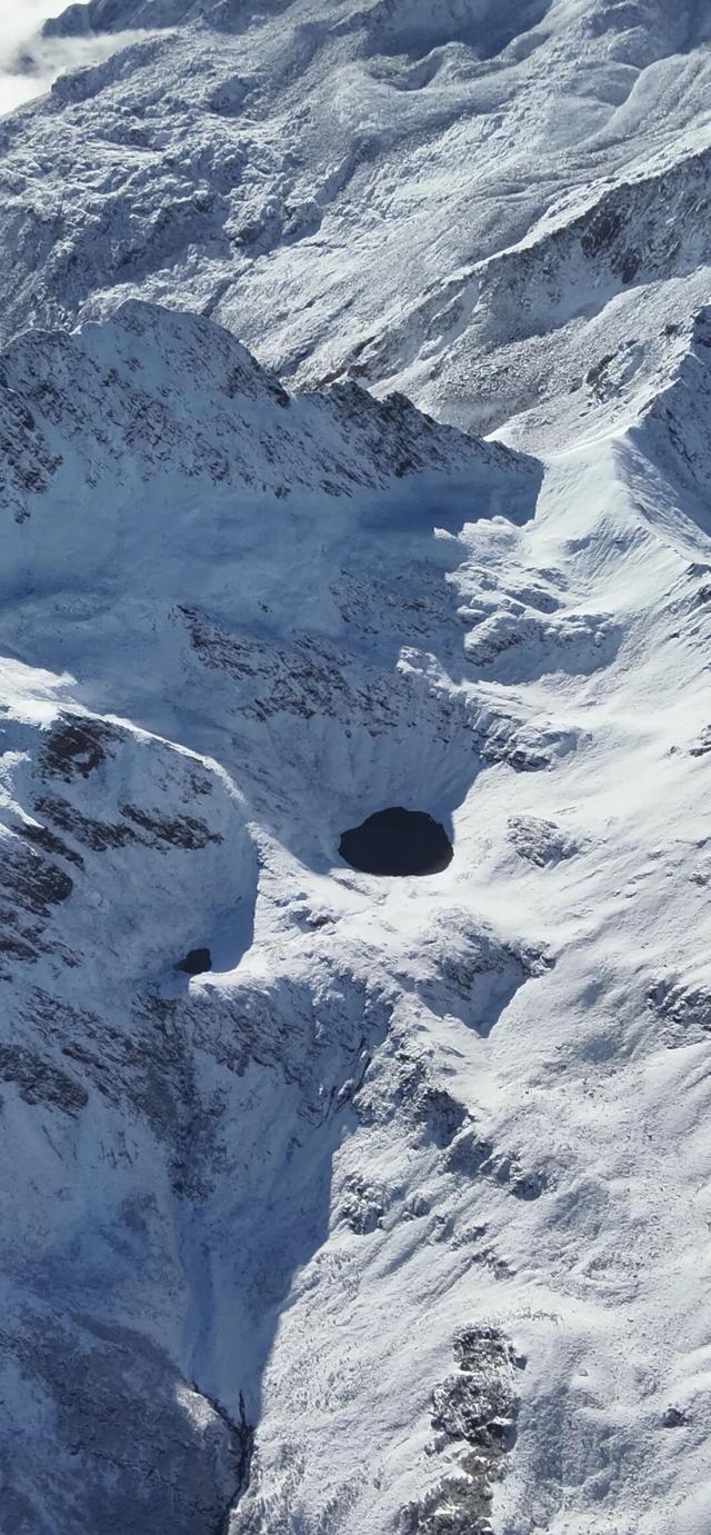 全国各地开始下雪了！达古冰川给你不一样的雪季体验，每一个都让你忍不住出发