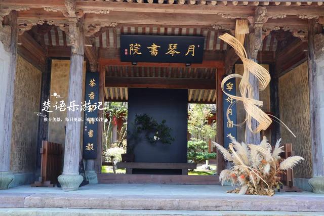 浙江宁波这座寺院得名“饭佛”，居于海岛但景色不错，适合周末游
