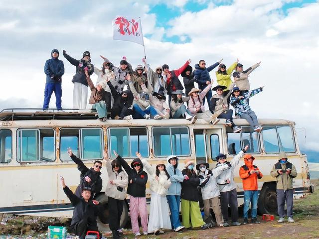 告别打卡式出游！99.9%年轻人愿为情绪买单，深山疗愈旅行火了