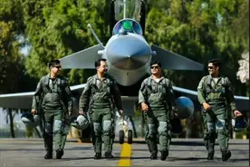 三哥只买顶配，巴铁专打精锐！印度不服输，砸锅卖铁第二轮开干图片