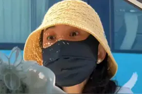 悲哀 ! 路虎女狂扇小伙后续: 小伙全程不敢还手，身份被扒，警方通报图片