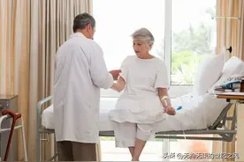 之前父亲手术，又是找熟人又塞红包，如今我手术有亲戚熟人都没找图片