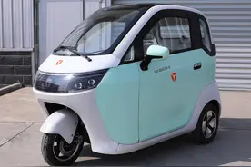 喜欢全封闭电三轮代步车的看过来，雅迪要上全封闭电三轮代步车了图片