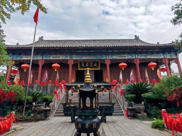 2025北京到海南行程第七天:离湖北过长江进湖南,雨中游“诗墙”