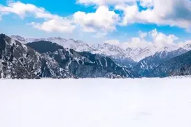 新疆维吾尔自治区十四地州市党政领导、常委名录图片