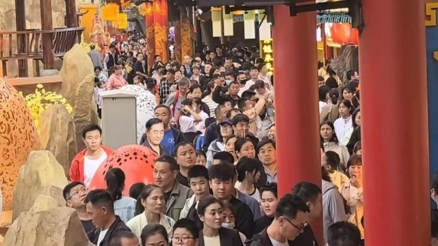 首个黄河文化不夜城点亮济南济阳引来打卡热潮