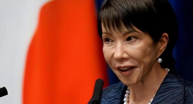 拖了38天，高市早苗对中国统一方式，首次作出回应！中方：没资格