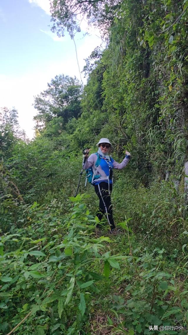 揭西猴面石徒步登山