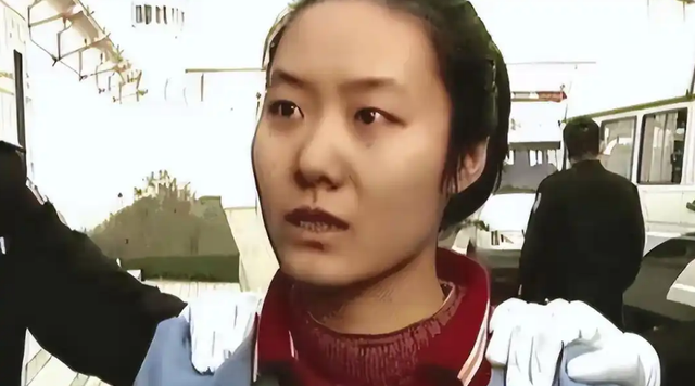 郑州一女护士被判死刑，临刑前突然喜极而泣，只因男友改判死缓