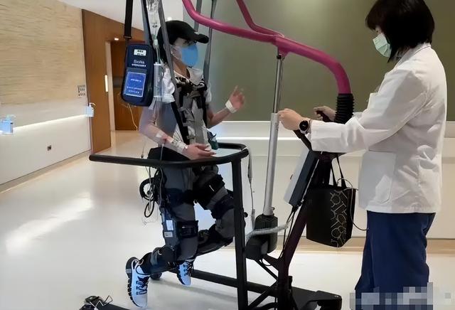 色字头上一把刀！“纵欲过度”的萧亚轩，终为曾经的放肆付出代价