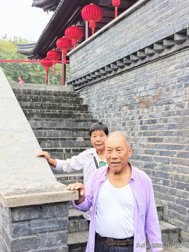 国庆假期中，陪父母登仪征鼓楼