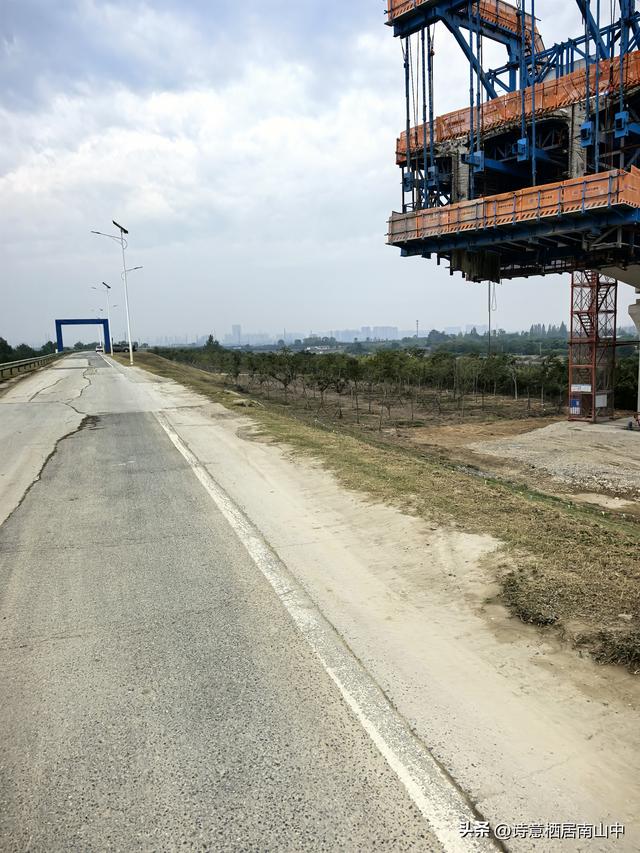 东西湖大堤绿道阻碍重重，现如何从江岸骑行到东西区大堤绿道？