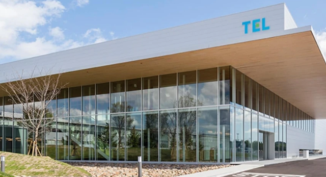 美国国会：五大厂商卖给中国380亿美元设备，美国需要制裁全世界​