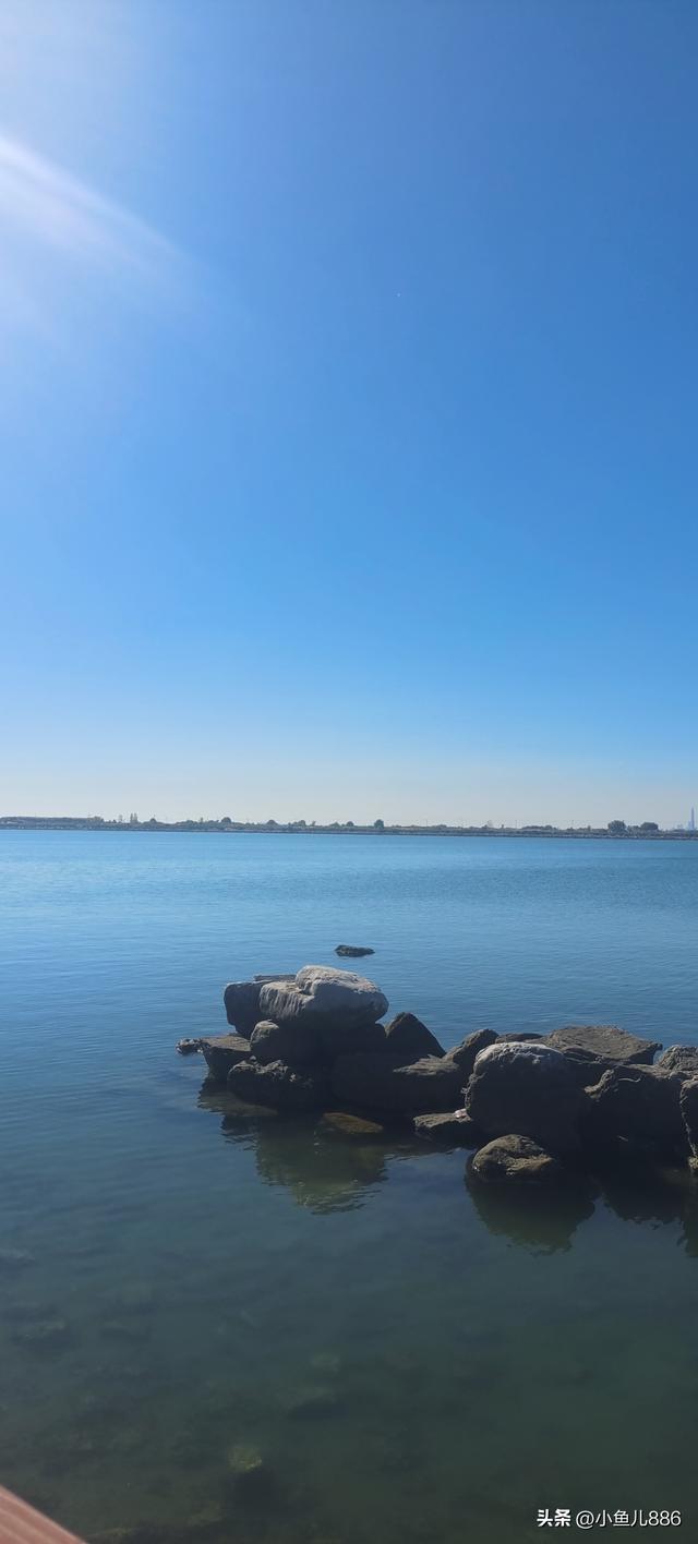 滨海的天，真蓝