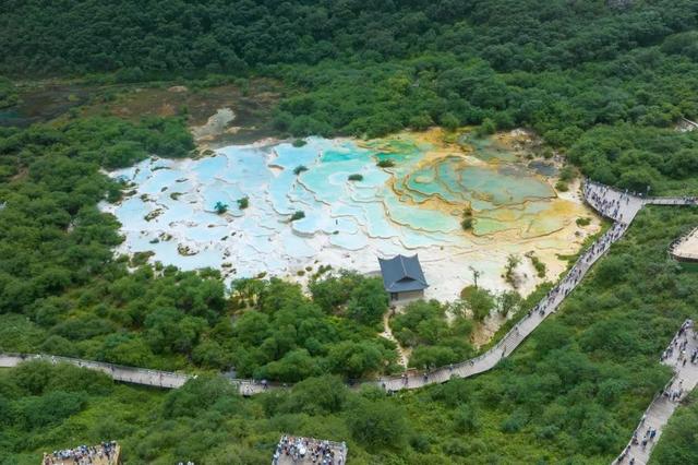 世运期间去哪玩？黄龙的高山秘境已备好！