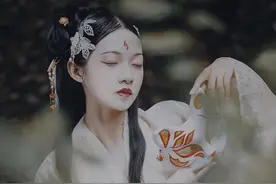 民间故事：公爹扒灰图片