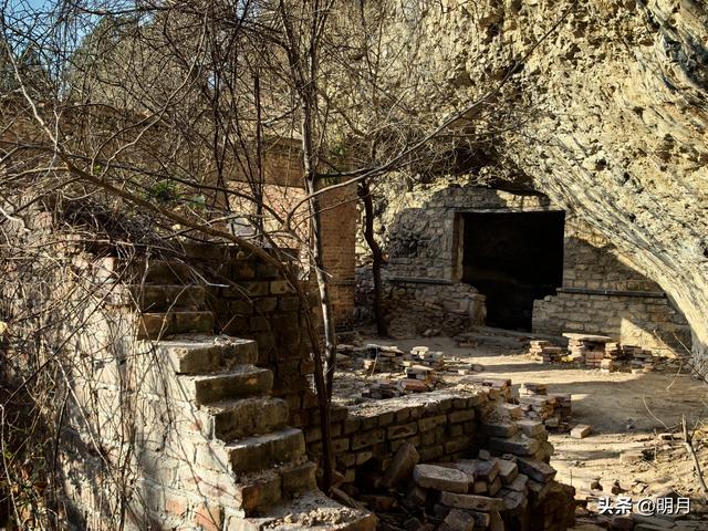 马蹄峪、白云泉、扁石山、雪山徒步小环线