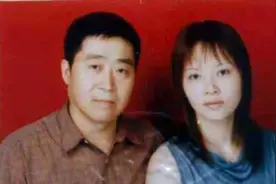 回顾：女富豪叫邻居上门打麻将，无意被发现秘密，引发了一场血案图片