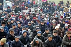 我国将迎来人口死亡高峰，22年1041万人去世，23年1110万，去年呢图片