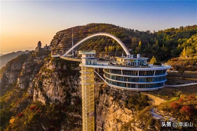 飞“阅”山川，住进潭溪山秋画里