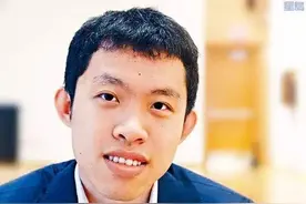 17年，清华博士从8千米高空跳机自杀，父母拒绝收尸:让他待在美国图片