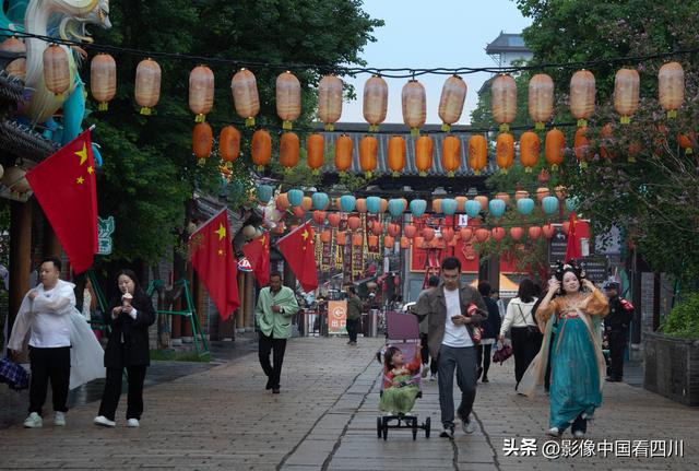 洛阳洛邑古城：喜迎国庆
