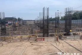 凤翔高新区：践行一线服务 助推项目建设图片