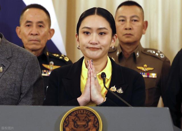 泰国彻底变天！内阁集体解职 , 佩通坦势力被清算 , 最大输家是柬埔寨