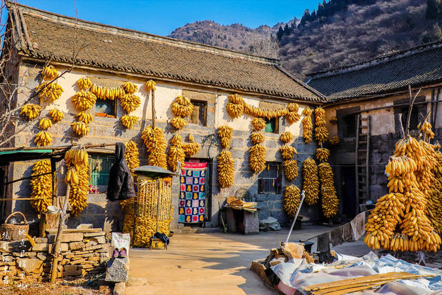 11月自驾天花板！八百里太行秋色巅峰，穿挂壁公路，邂逅红叶古村