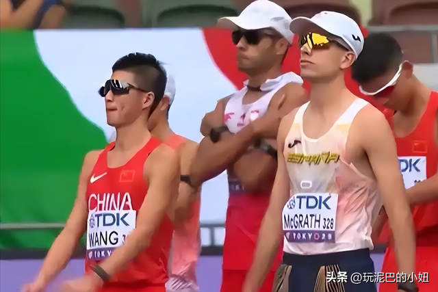 时隔10年！田径世锦赛喜讯：中国队第4枚奖牌来了 逆转：身披国旗