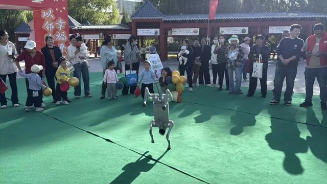 全国科普月丨百嘎丽“觅秋蕴”科普大篷车“驶”入康巴什平安社区 开展互动科学课