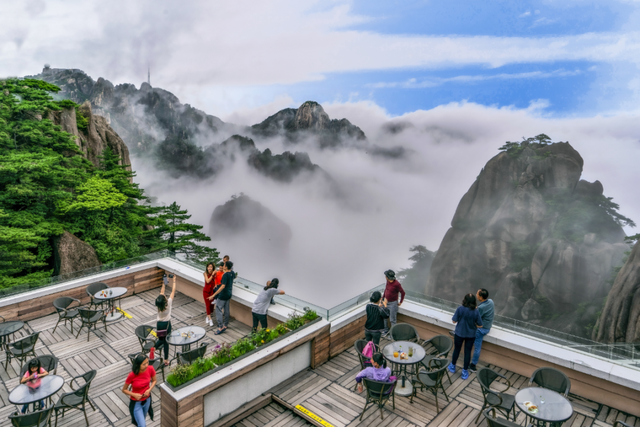 12位小红书博主挖到黄山秋日宝藏！9大私藏站点美到跺脚 | 皖美秋日