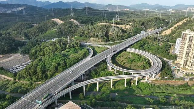 “宜居深圳”道路篇：山海与都市的交响
