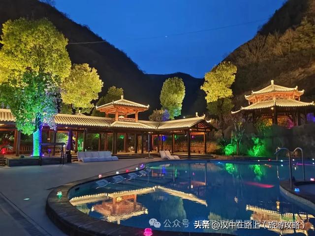 贴车贴,汉中汉析里温泉+室内水乐园门票免费送!