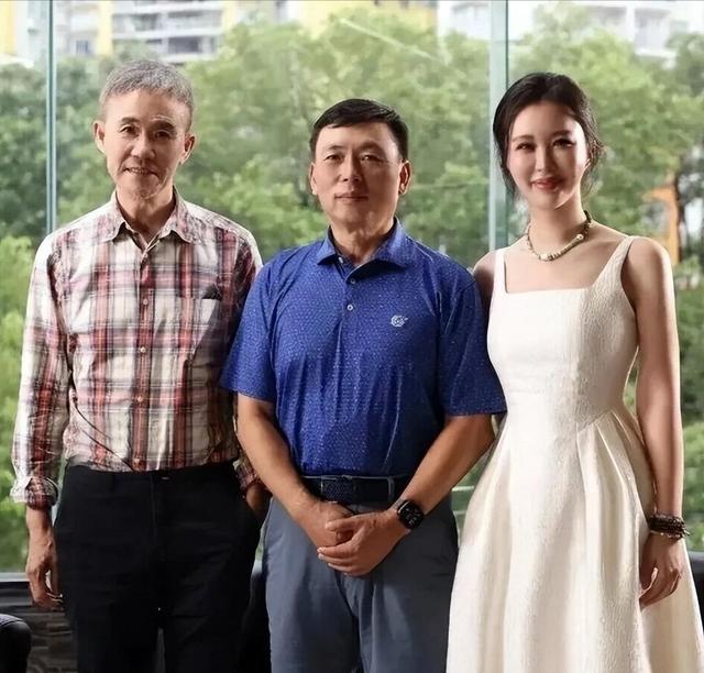 刘强东没想到	，离过年不到2月，章泽天走上了和田朴珺一样的路