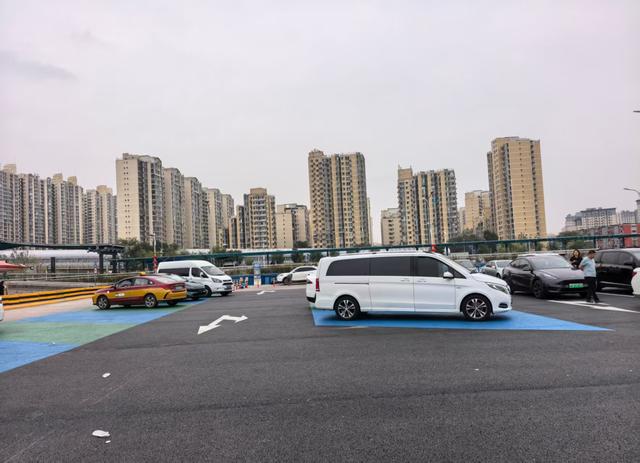 优化交通流线，提升出行体验 | 北京丰台站地区P1停车场完成升级改造