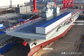 美国媒体评论076两栖攻击舰图片