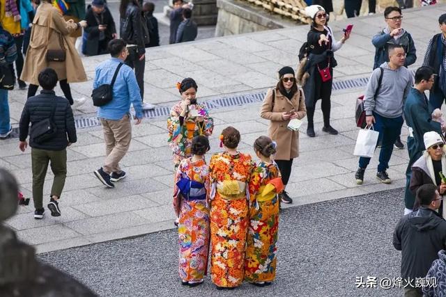 高市民调暴跌	，下台已成定局？日本大选黑马已出，对华态度不简单