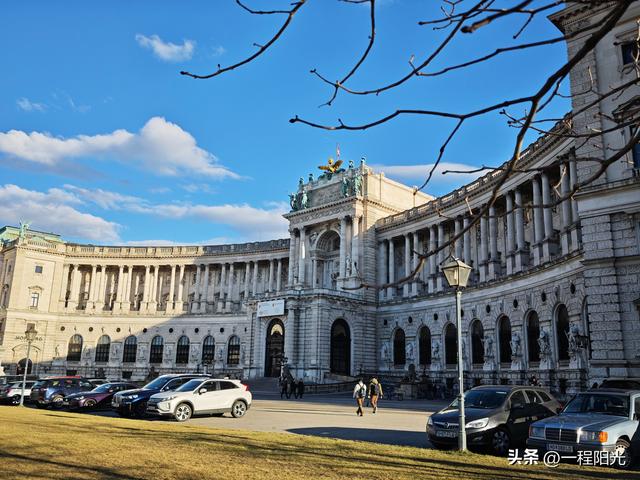 欧洲自由行之维也纳游记，华丽的宫殿与搞笑的地铁手动门