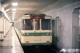 为什么中国在60年代才建第一条地铁？1900年7月19日巴黎地铁营运图片