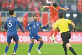 中国男足1比1战平泰国队图片