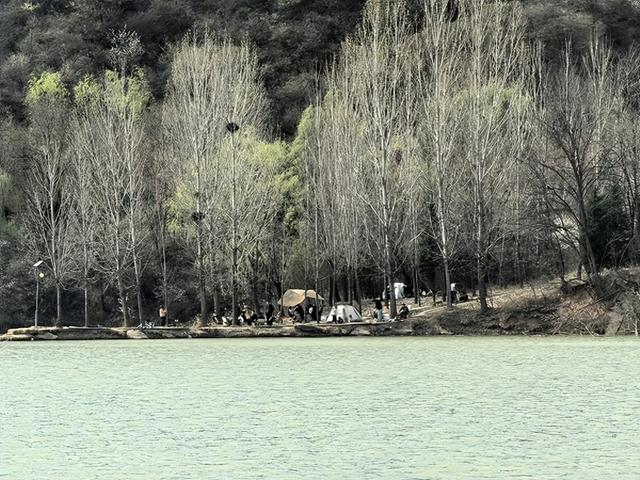 铜川市宜君县：春日踏青春意浓 康养宜君引客来