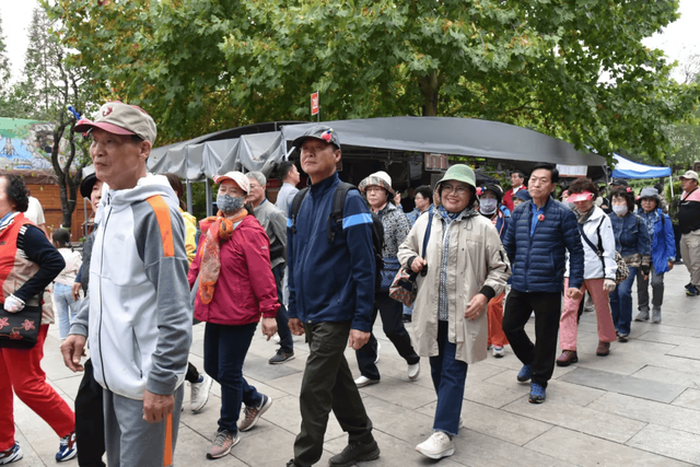 李在明恐怕也没想到	，一场访华后，竟会让韩国吃到这么大“红利”