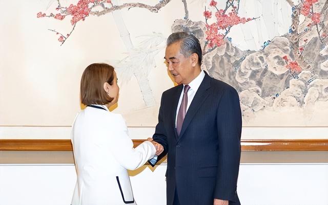 特朗普已做好开战准备？王毅曾警告：中美一旦冲突，结局只有一个