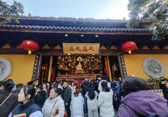 葡萄牙游客回国直言：在中国生活，每天像在看科幻片