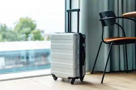 注意！坐飞机不能带这些...图片